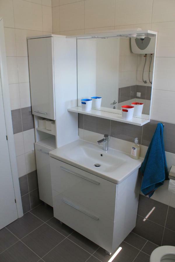 Mina Apartments Округ Горни Екстериор снимка